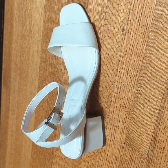Vince Camuto Acaylee Block Heels - Picture 6 of 7